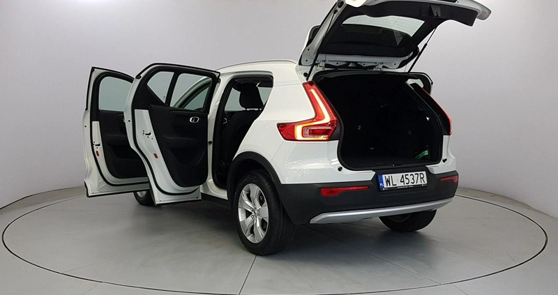 Volvo XC 40 cena 122900 przebieg: 94000, rok produkcji 2021 z Wąchock małe 631